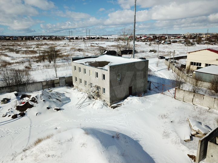 Здание, 340 м²