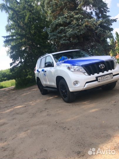 Свадебное украшение на автомобиль