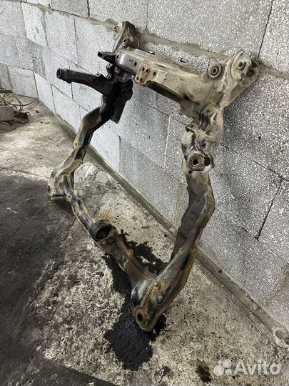 Подрамник Hyundai Sonata EF