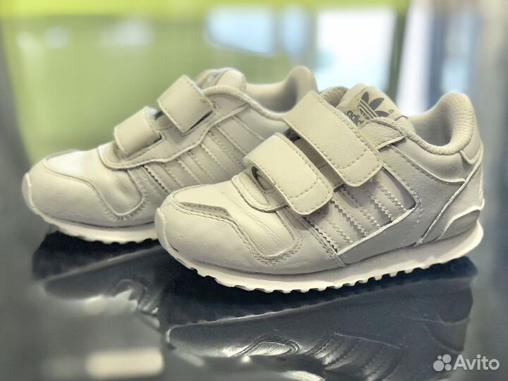 Кроссовки детские кожаные adidas