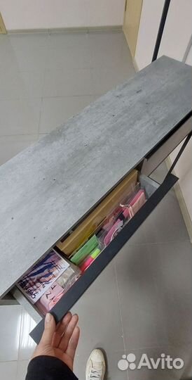 Подставка под зеркало