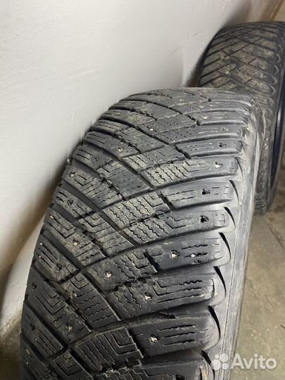 Goodyear UltraGrip 205/55 R16