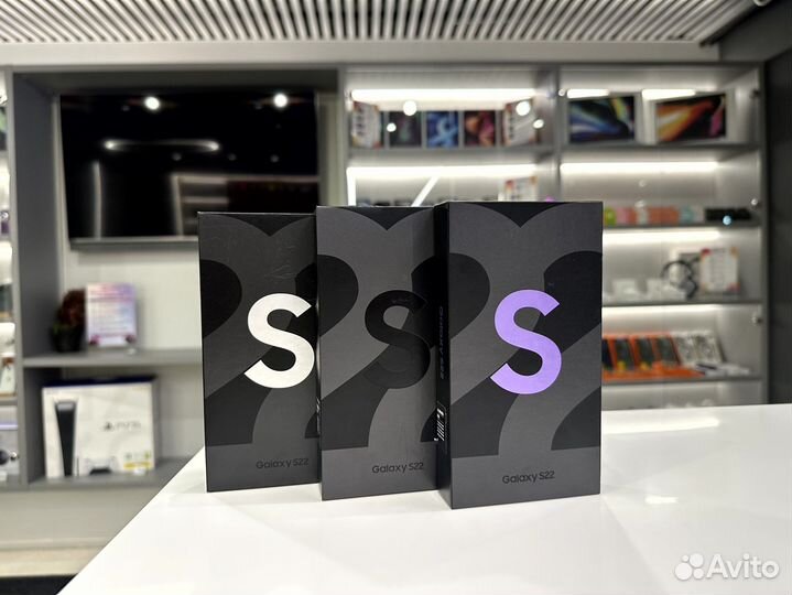 Samsung Galaxy S22, 8/256 ГБ