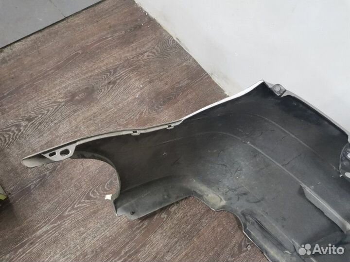 Бампер задний Toyota Nadia