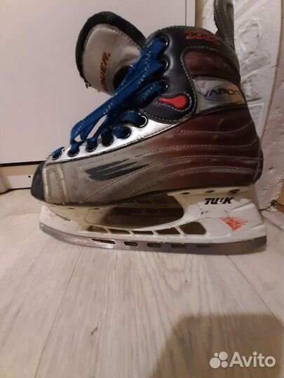 Хоккейные коньки bauer