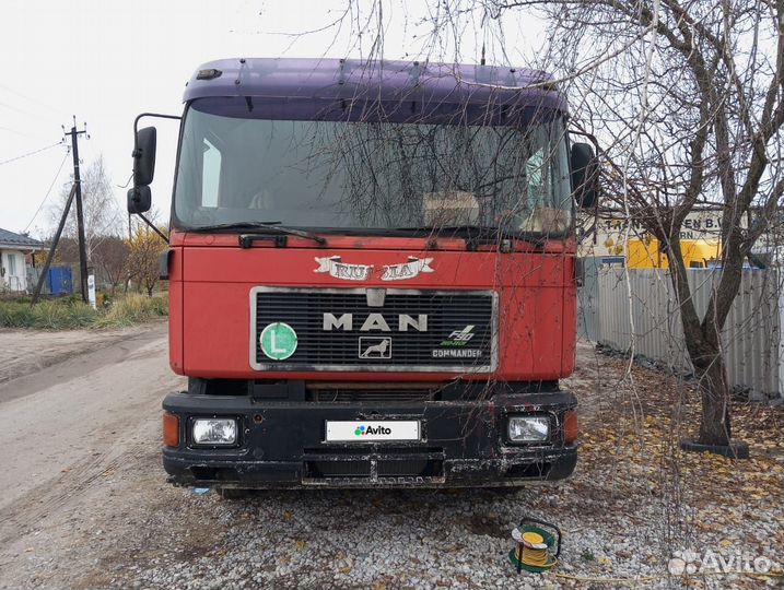 MAN 19.372 с полуприцепом, 1995