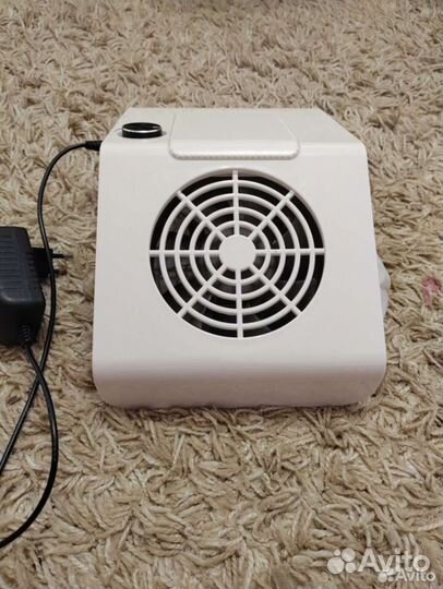 Маникюрный пылесос