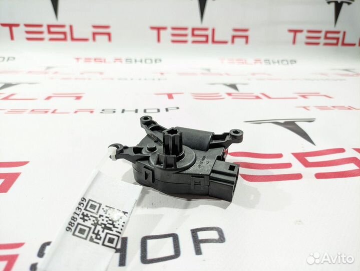 Сервопривод печки салона (печки) Tesla Model 3