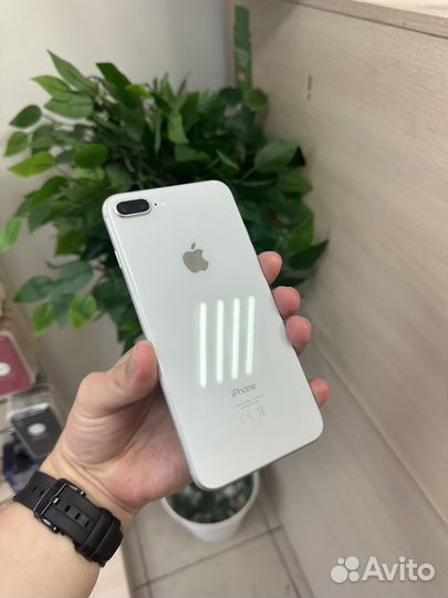 iPhone 8 Plus, 64 ГБ
