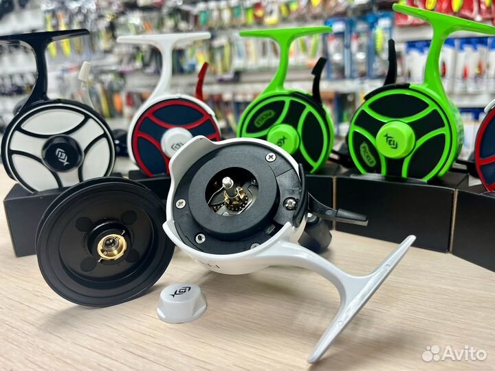 Зимняя катушка 13 fishing black betty