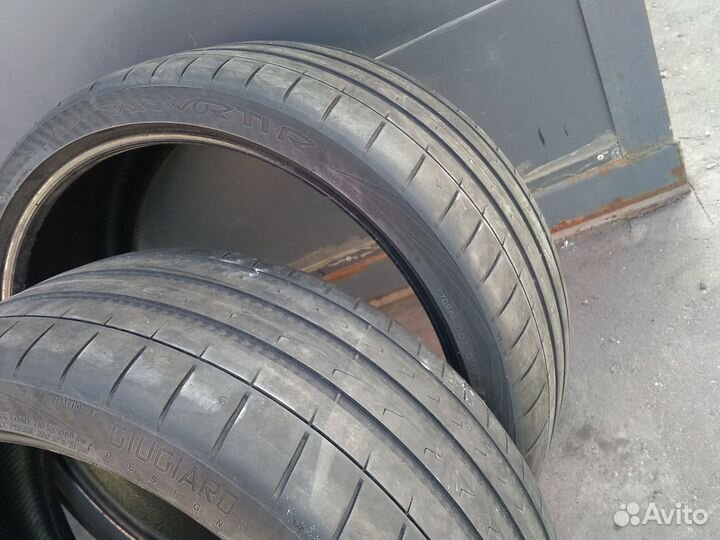 Vredestein Ultrac Vorti R 265/30 R21 96Y