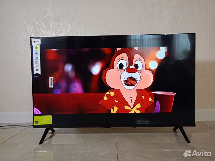 Телевизор SMART tv новый 43 диагональ