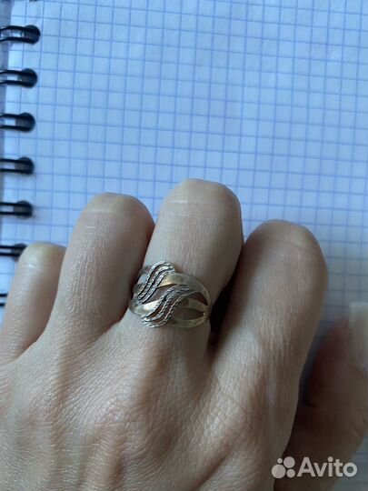 Серебряное кольцо