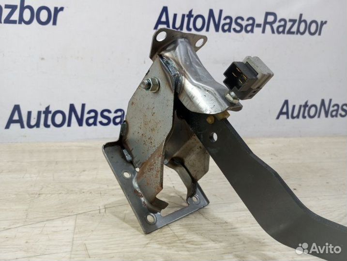 Педаль тормоза Ssangyong Kyron внедорожник 2008