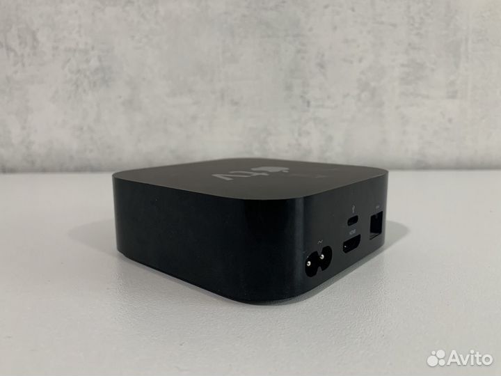 Apple TV 4 32 Gb с серебристым пультом ду