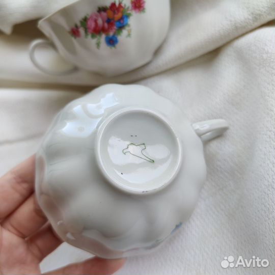 На доставке Фарфоровые чашки Дулево Цветы СССР