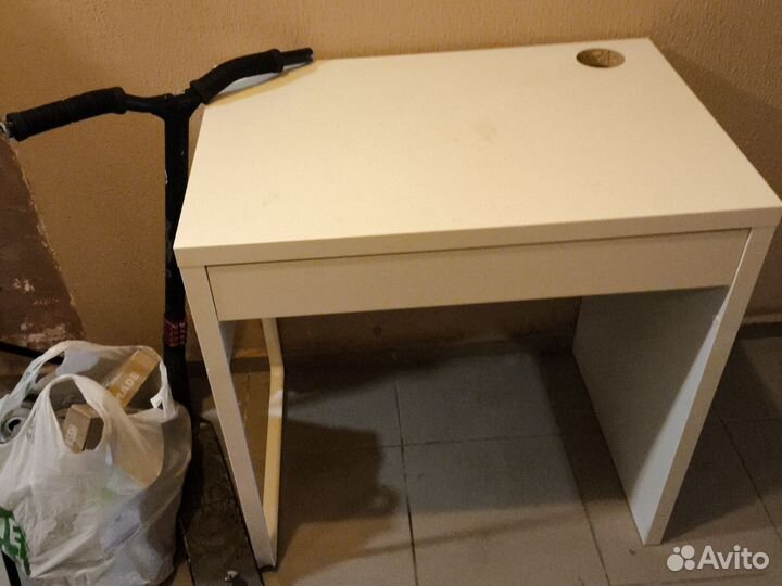 Письменный стол