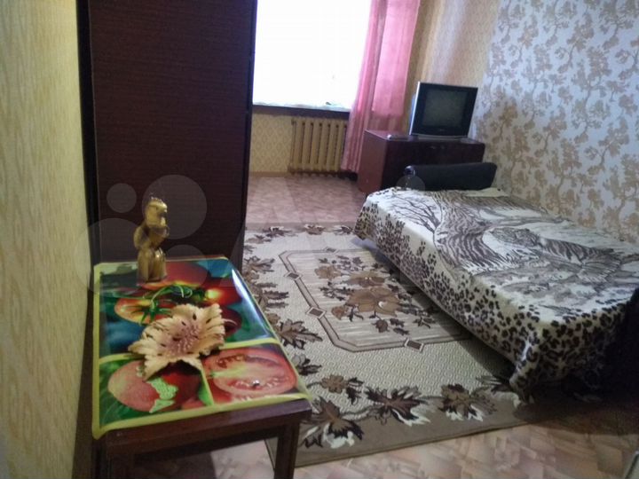 3-к. квартира, 60 м², 2/5 эт.