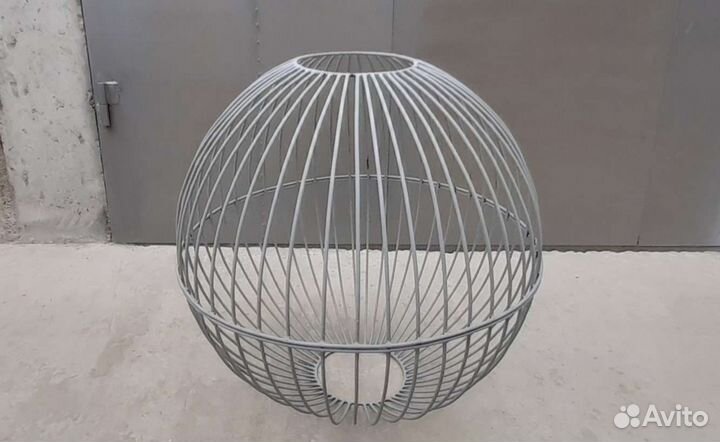 Садовая скульптура габион-шар