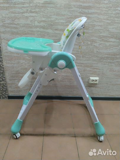 Стульчик для кормления с 6 месяцев