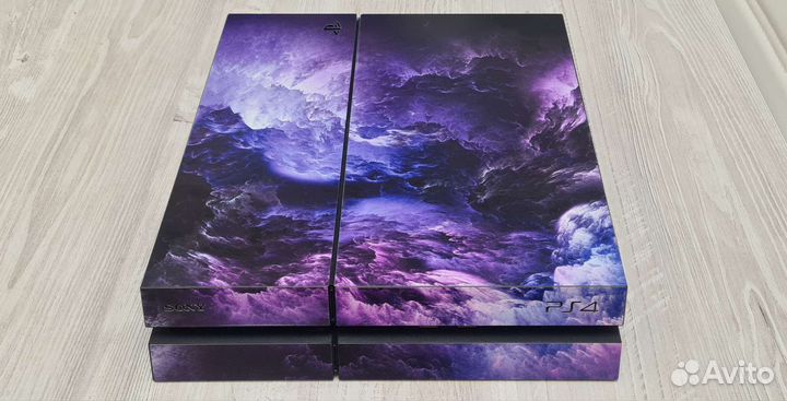 Продам PlayStation 4 (500гб)