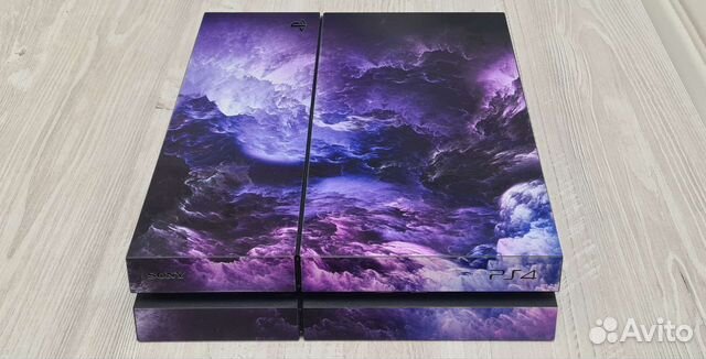 Продам PlayStation 4 (500гб)