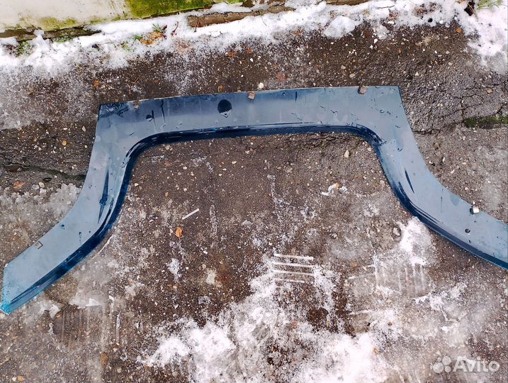 Дефлектор капота на Ford Fiesta mk5