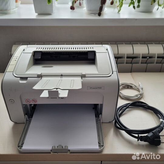 Принтер HP LaserJet P1050