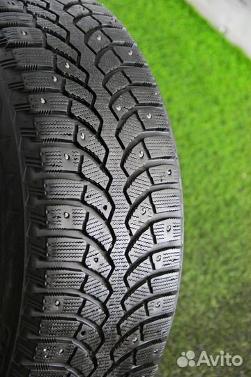 Bridgestone Blizzak Spike-01 195/55 R15 85T