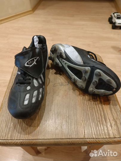 Детские футбольные бутсы 35 размер