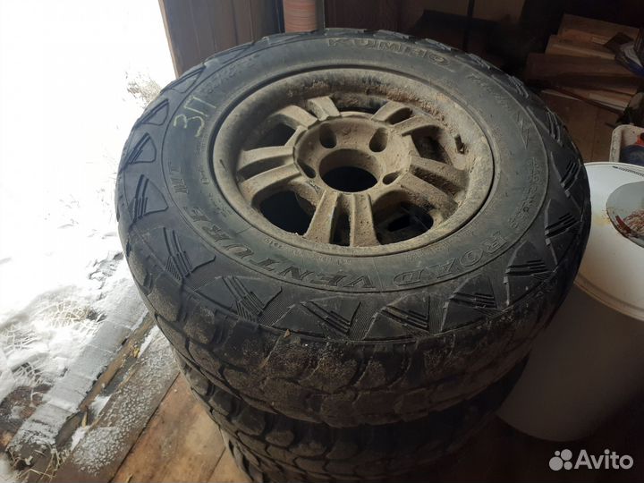 Kumho Road Venture MT51 235/75 R15