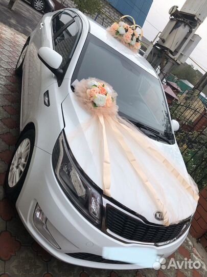 Свадебные украшения на машину