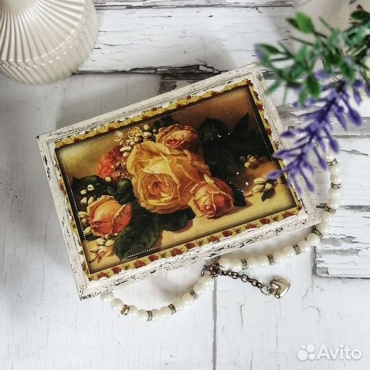Шкатулка для украшений