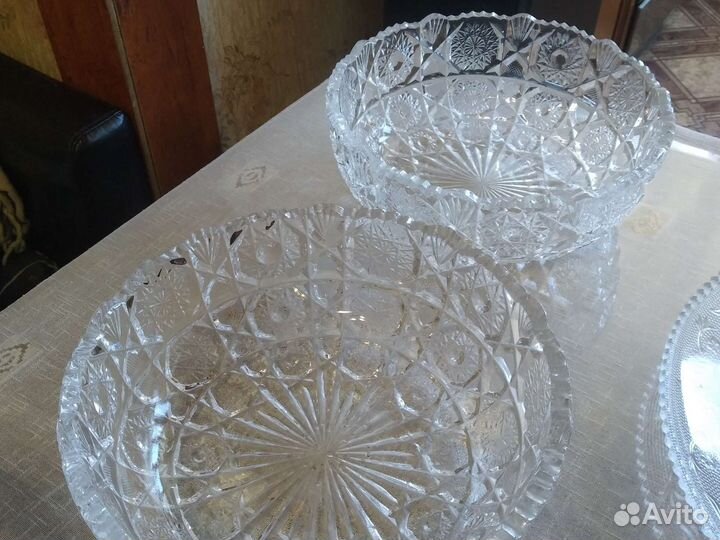 Хрустальная ваза