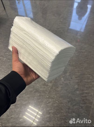 Бумажные полотенца для диспенсера