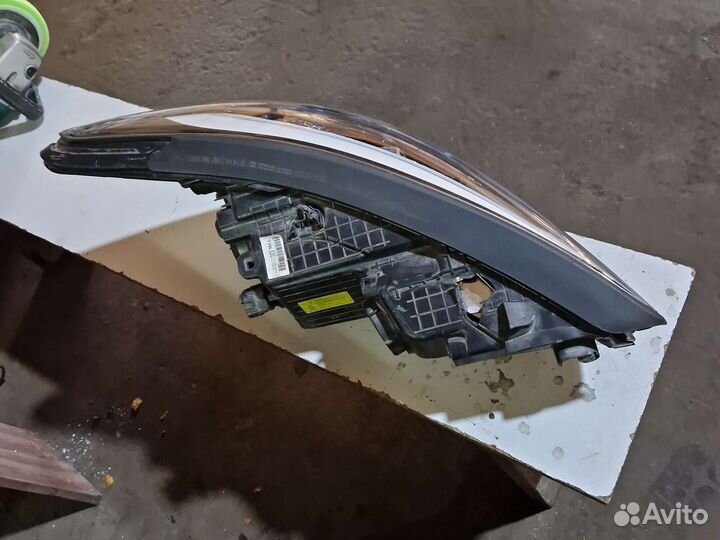 Левая фара hyundai santa fe 3