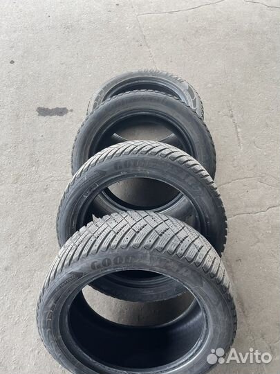 Goodyear Ultragrip Ice Arctic 245/50 R18