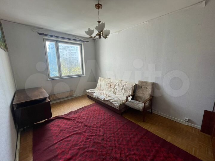 Комната 12 м² в 3-к., 8/16 эт.