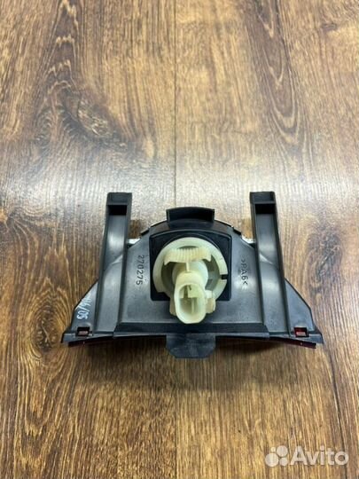 Стоп-сигнал дополнительный задний Nissan Primera P