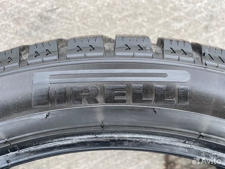 Pirelli Ice Zero 275/40 R20