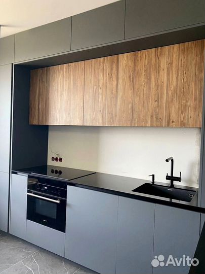 Кухня угловая до потолка