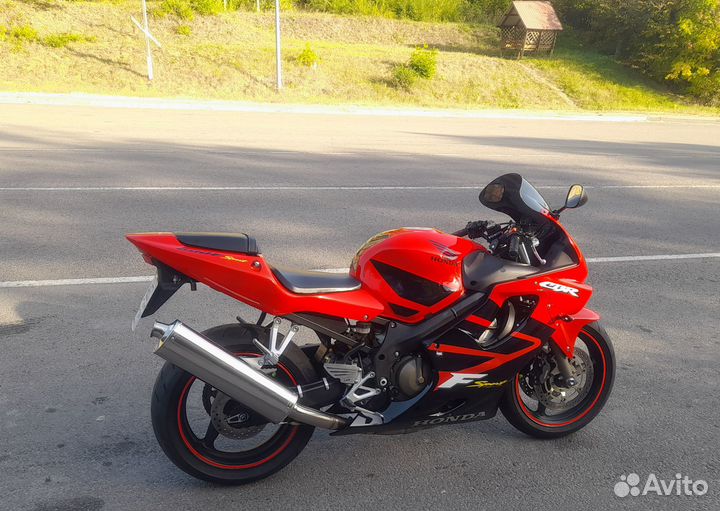 Продам мотоцикл Honda CBR 600 F4I спорт