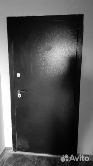 Новая входная дверь металлическая