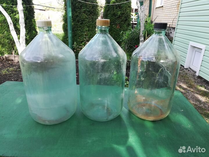 Бутыль стеклянная 20 и 10 литров