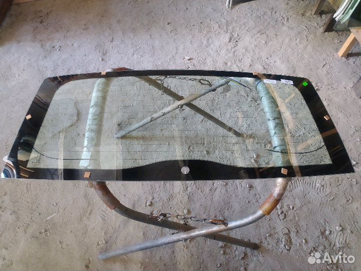 Стекло заднее Bmw X3 E83 2003-2010