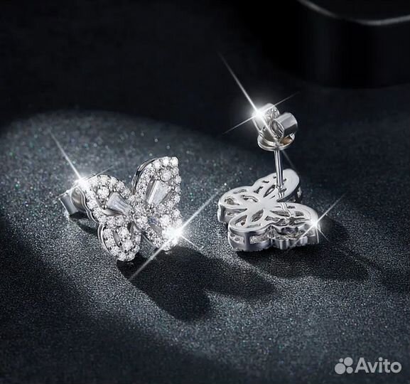Серьги гвоздики бабочки с муассанитами