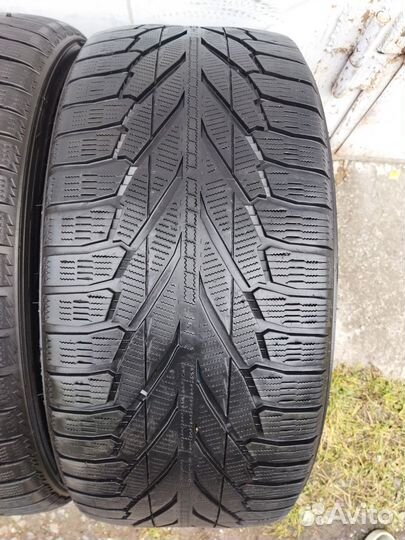 Nokian Tyres Hakkapeliitta R2 275/45 R20