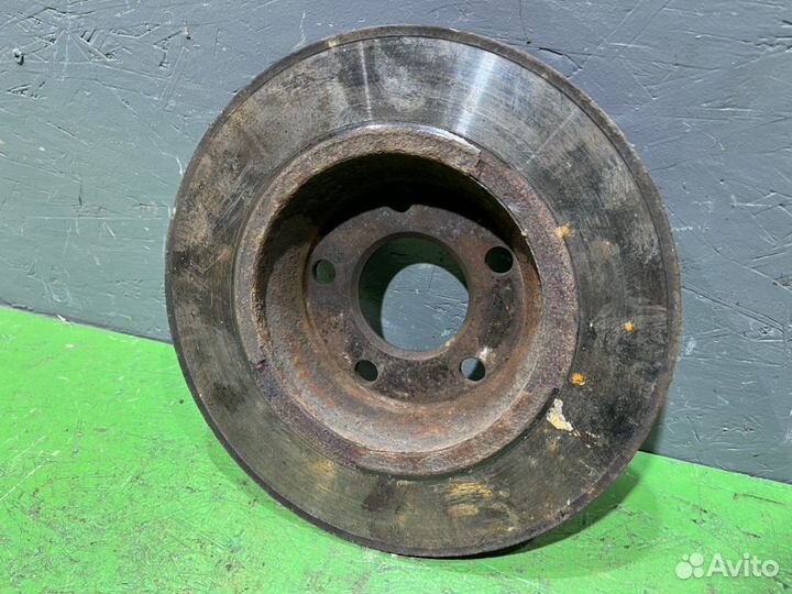 Диск тормозной Volkswagen Passat B5 1.8 ADR 1997