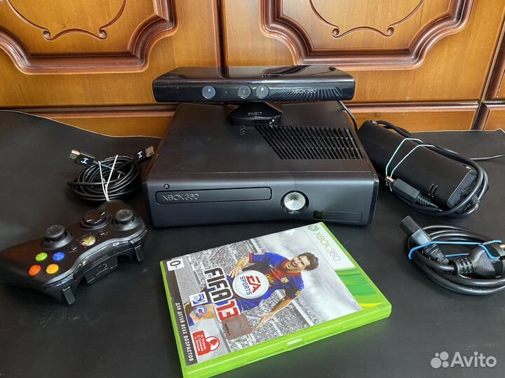 Xbox 360 S Console - гарантия + Диск