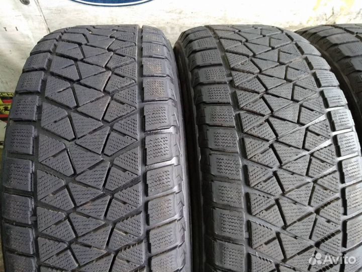 Bridgestone Blizzak DM-V2 285/60 R18 116R